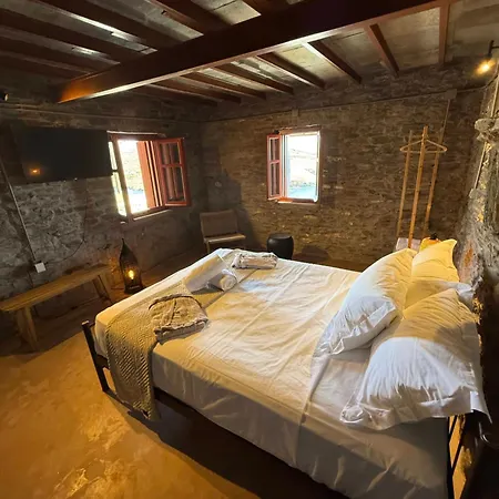 Aside Apokrousi 3* Kithnos